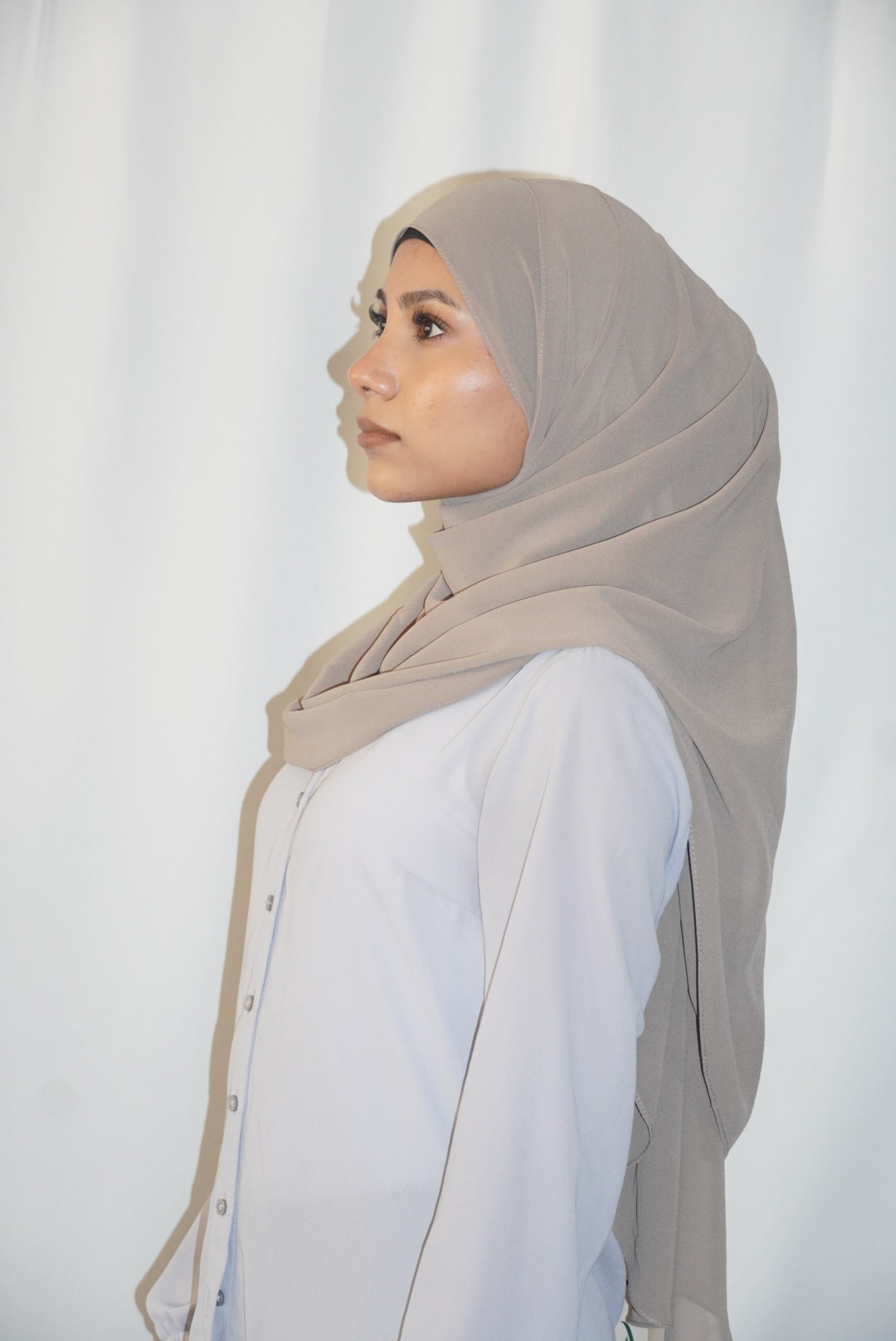 Rounded Chiffon Hijab Light Brown